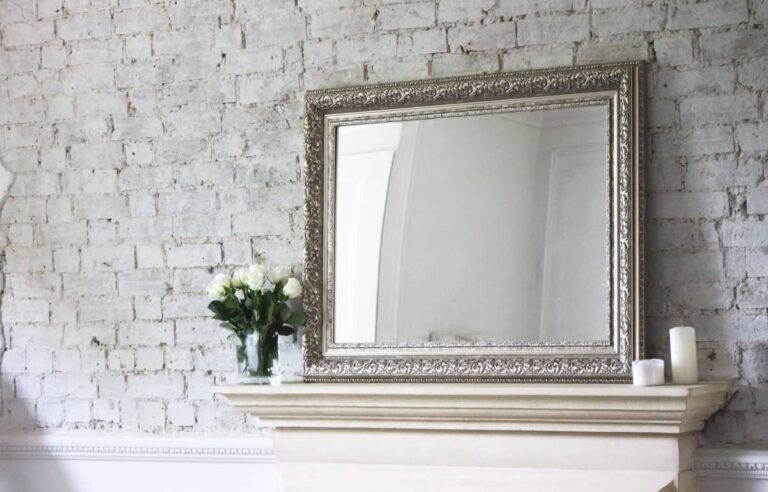 Decorative Wall Mirror for the Living Room
