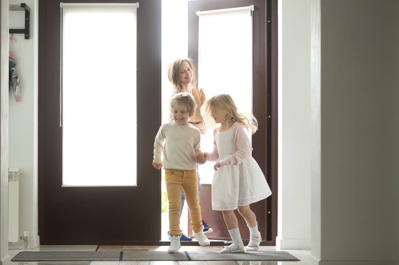 A Single Parent's Guide To Buying A New House