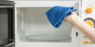 How to clean a Microwave