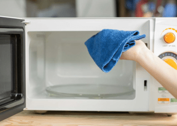 How To Clean a Microwave