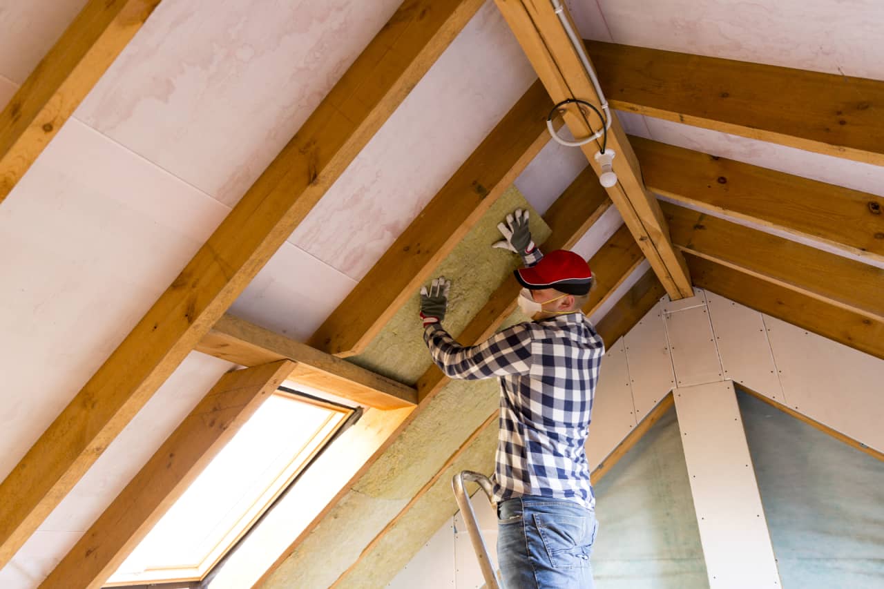 Roof Or Ceiling Insulation Which Is Better For Your Home