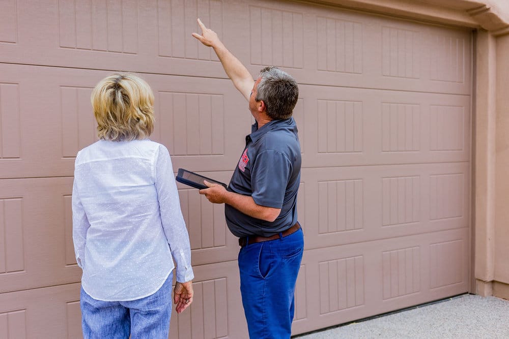 How Much Money Does it Cost to Repair A Garage Door?