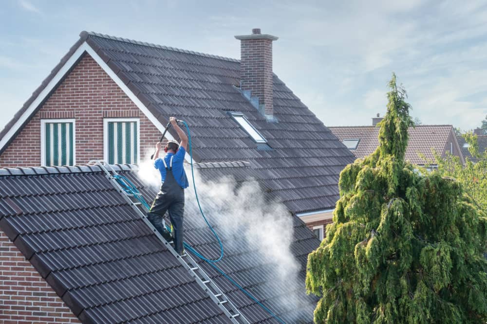 Pricing Of The Roof Cleaning Expert